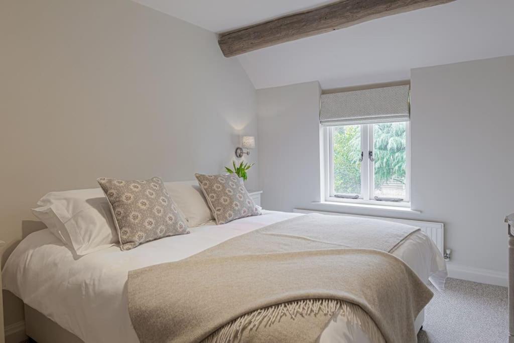 East Barn Cottage - Refurbished Barn Conversion! Weston Subedge Dış mekan fotoğraf