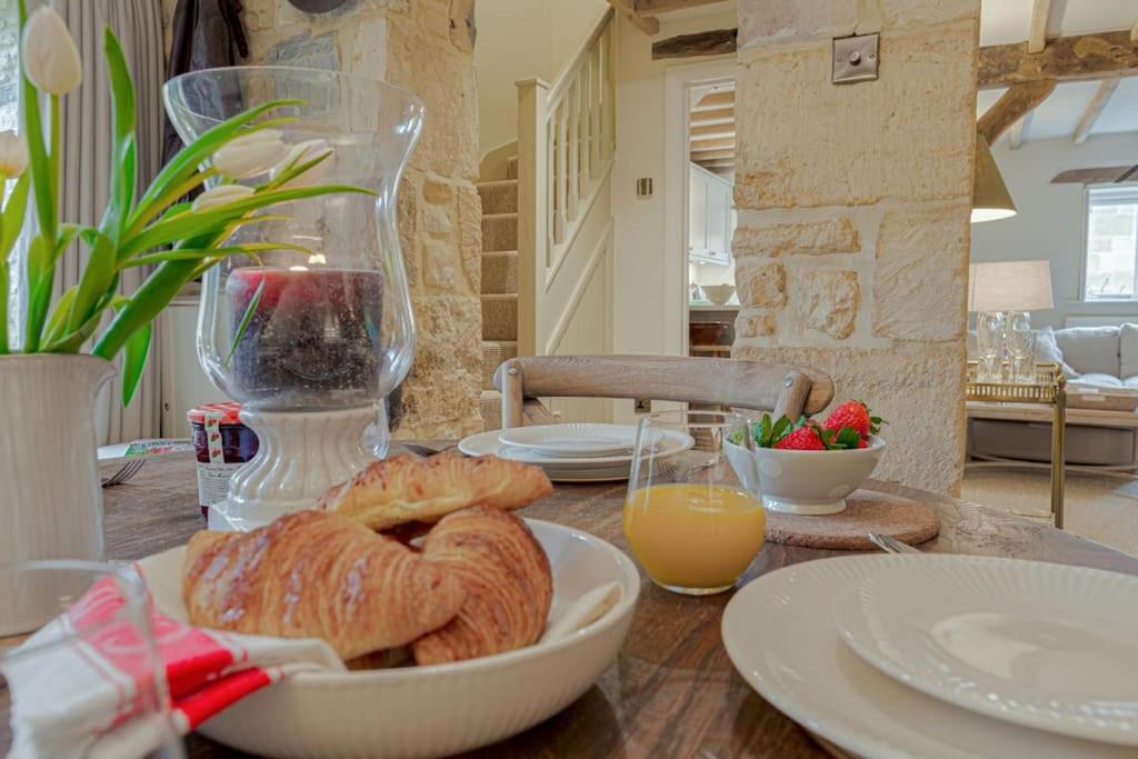 East Barn Cottage - Refurbished Barn Conversion! Weston Subedge Dış mekan fotoğraf