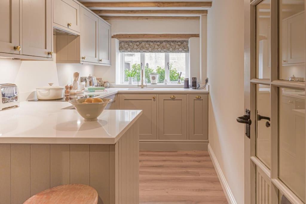 East Barn Cottage - Refurbished Barn Conversion! Weston Subedge Dış mekan fotoğraf