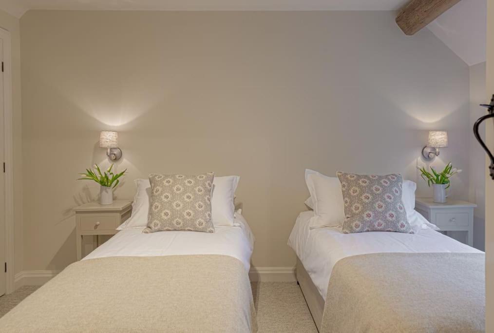 East Barn Cottage - Refurbished Barn Conversion! Weston Subedge Dış mekan fotoğraf
